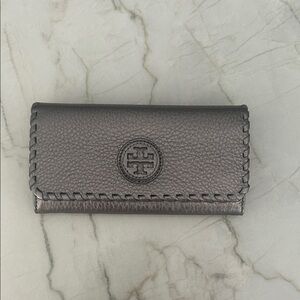 Tory Burch Gray Leather Wallet NWT